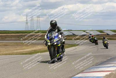 media/Apr-26-2024-TrackDaz (Fri) [[c4b677d280]]/C Group/140pm (Wheelie Bump)/